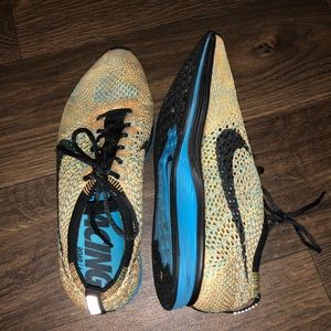 Nike flyknit racer